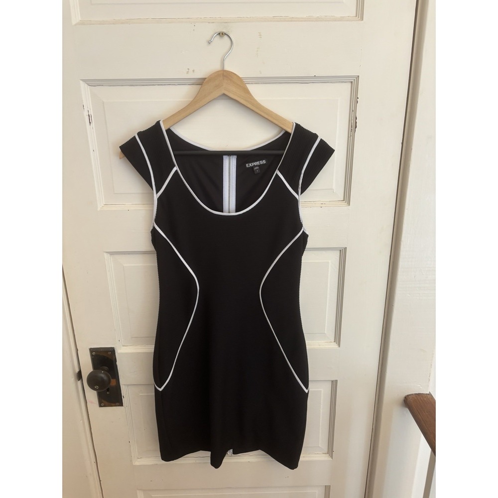 Express Women's Black Mini Dress White Piping Cap Sleeve Stretch Size 4 $79.90